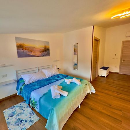 Casa Del Mare Hotel Bosa Ngoại thất bức ảnh