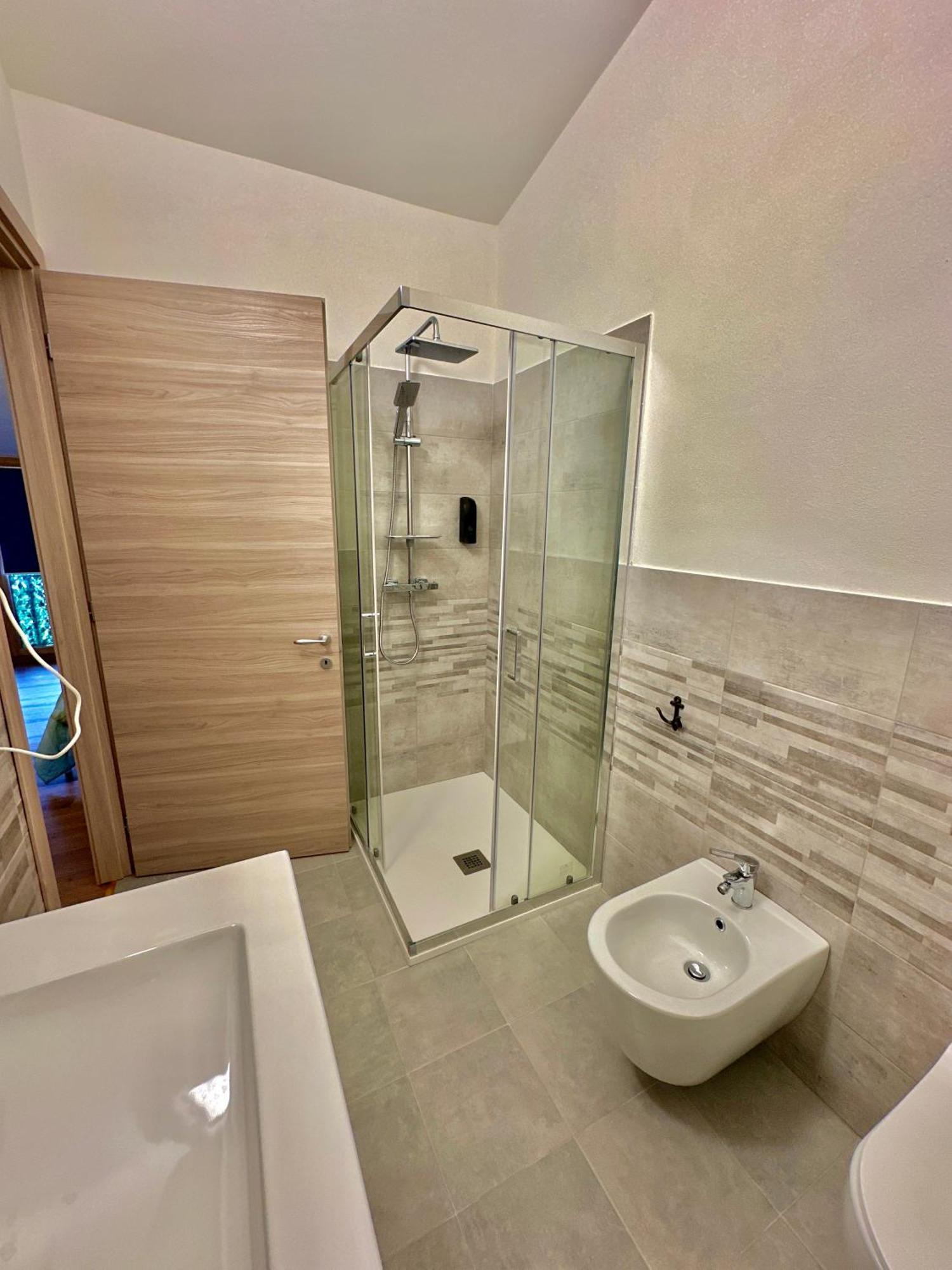 Casa Del Mare Hotel Bosa Ngoại thất bức ảnh